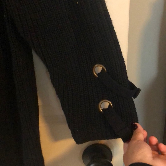 Long Black Sweater - Picture 5 of 6